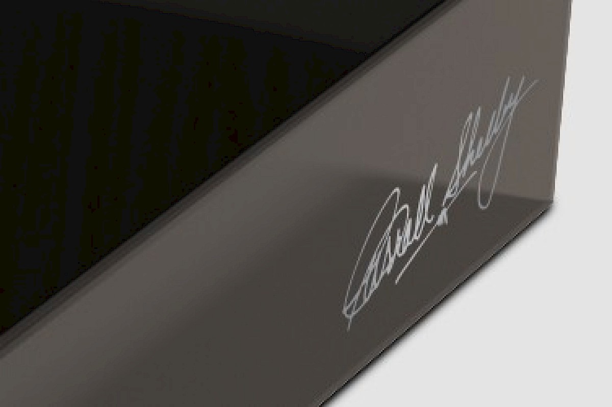 Shelby Cobra stand detail