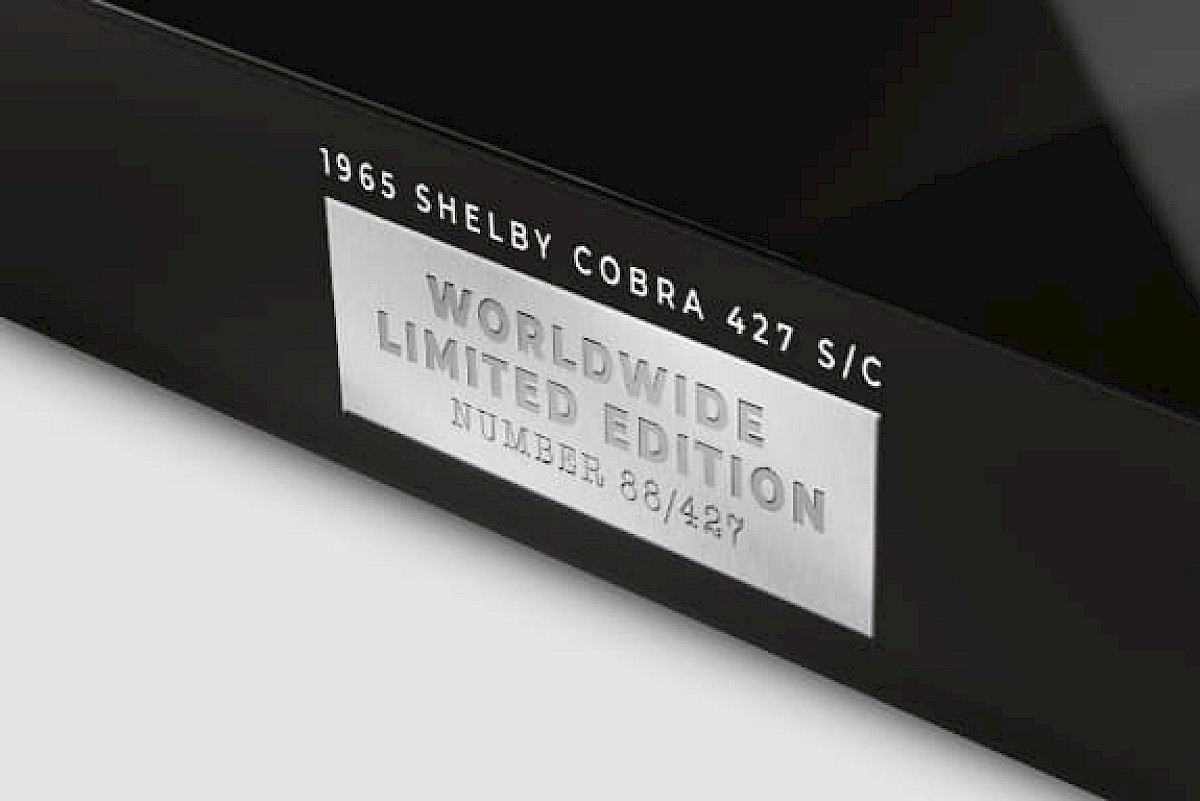 Shelby Cobra stand