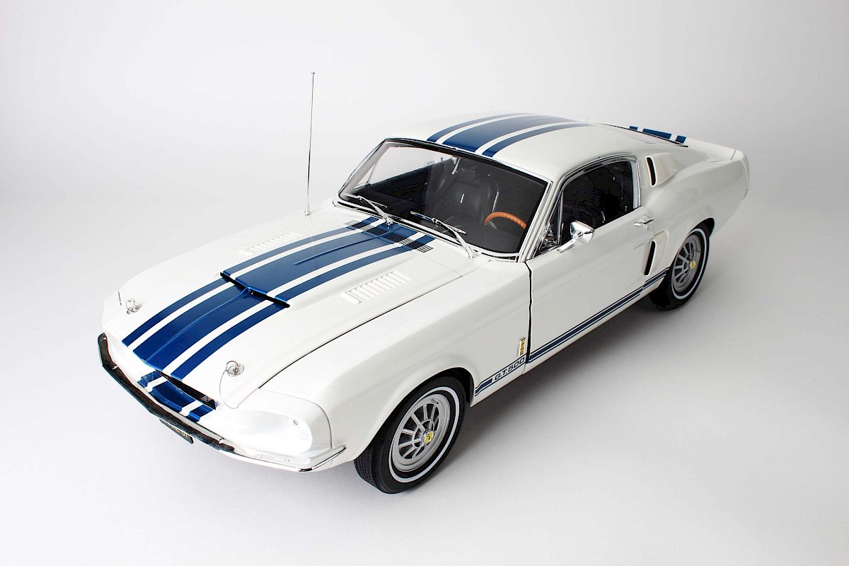 Need For Speed Movie Mustang Shelby GT500 1:24 Scale Die-Cast Metal Vehicle