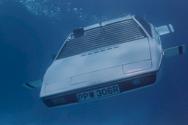 Underwater car Thumbnail