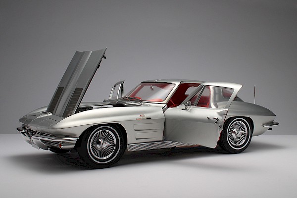 Corvette Sting Ray open doors Thumbnail